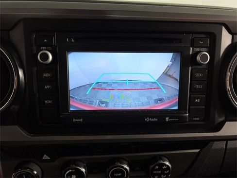 Used 2018 Toyota Tacoma SR5 image 15