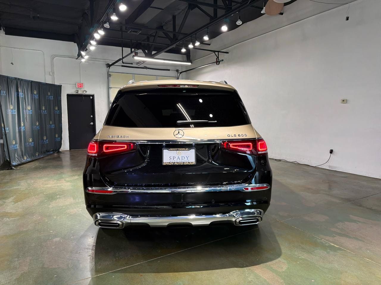 Used 2023 Mercedes-Benz Maybach GLS 600 4MATIC image 6