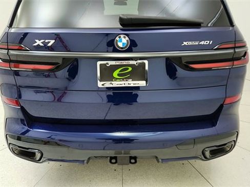 Used 2024 BMW X7 xDrive40i w/ Executive Package image 11