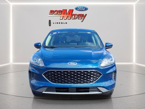 Used 2020 Ford Escape SE image 2