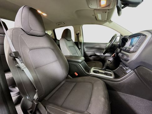 Used 2021 Chevrolet Colorado LT image 28