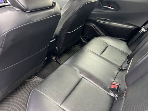 Certified 2024 Toyota Prius XLE image 4