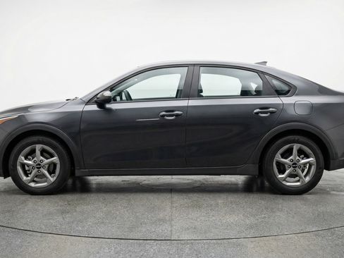 Used 2025 Kia K4 FWD image 5