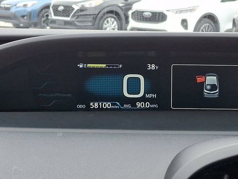 Used 2018 Toyota Prius Prime Premium image 23