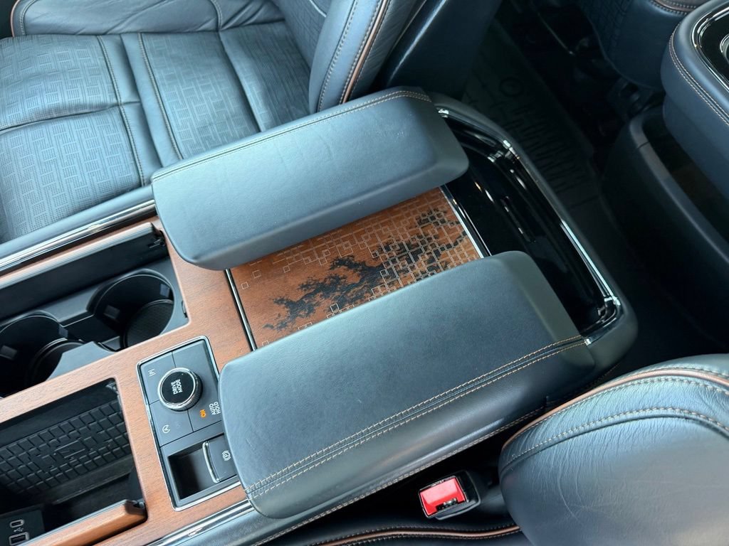 Used 2024 Lincoln Navigator Black Label AWD/4WD image 25
