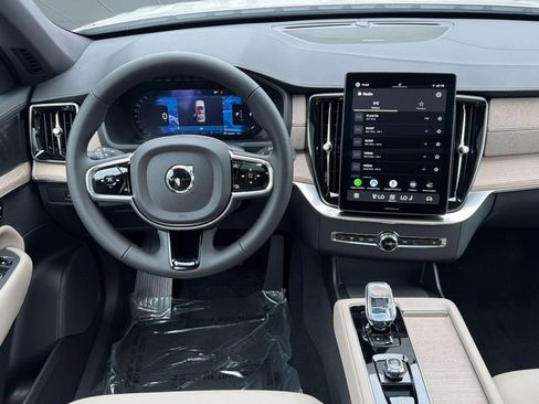 New 2026 Volvo XC90 B6 Plus w/ Protection Package AWD/4WD image 28
