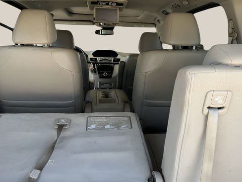 Used 2014 Honda Odyssey EX-L image 17
