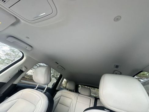 New 2026 Lincoln Nautilus Premier image 22