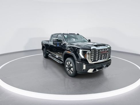 New 2026 GMC Sierra 2500 Denali w/ Denali Reserve Package AWD/4WD image 2