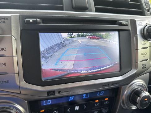Used 2018 Toyota 4Runner Limited AWD/4WD image 22