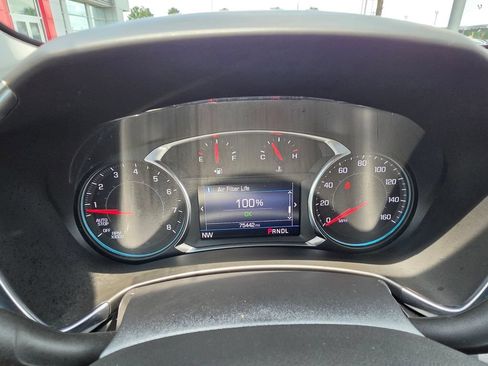 Used 2023 Chevrolet Equinox LS w/ LS Convenience Package FWD image 16