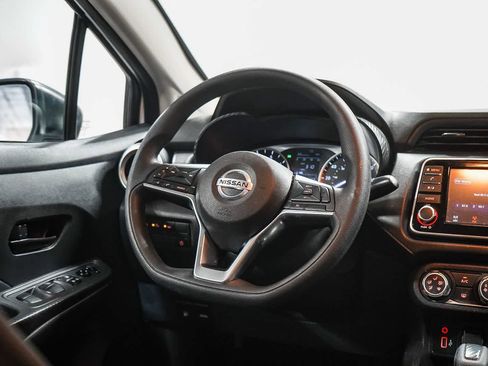 Used 2021 Nissan Versa S image 14