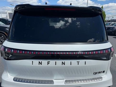 Certified 2025 INFINITI QX80 Autograph w/ Premium Cargo Package AWD/4WD image 13