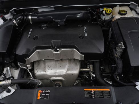 Used 2015 Chevrolet Malibu LT image 24