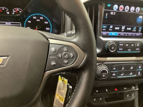 Used 2018 Chevrolet Colorado Z71 image 10