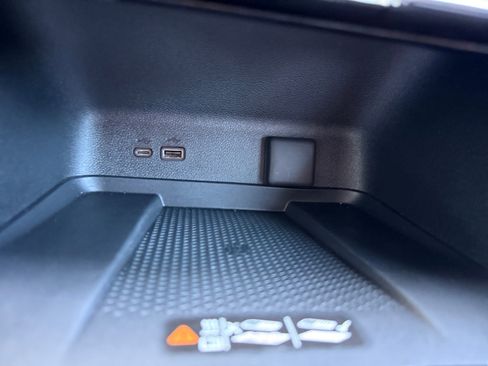 Used 2025 Chevrolet Traverse Z71 w/ Enhanced Driving Package image 22