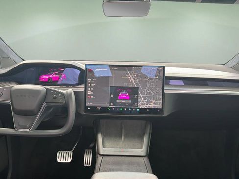 Used 2022 Tesla Model X Plaid AWD/4WD image 6