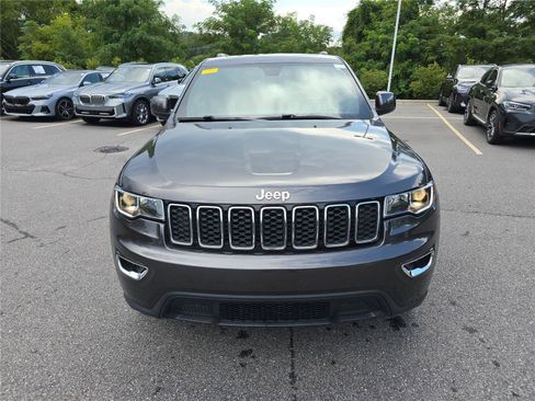 Used 2021 Jeep Grand Cherokee Laredo RWD image 8