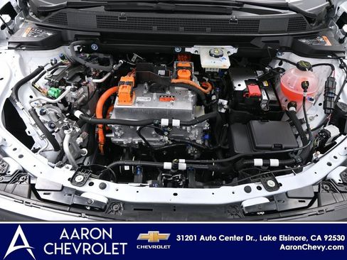 New 2026 Chevrolet Equinox EV LT image 40