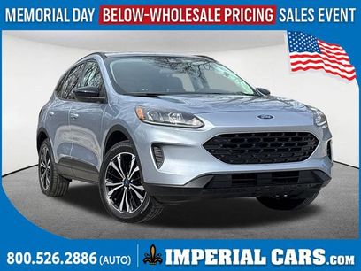 Used 2022 Ford Escape SE w/ SE Sport Appearance Package