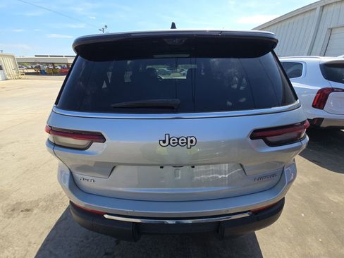 Used 2024 Jeep Grand Cherokee L Limited w/ Luxury Tech Group II image 6