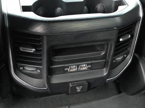 Used 2023 RAM 1500 Laramie image 13
