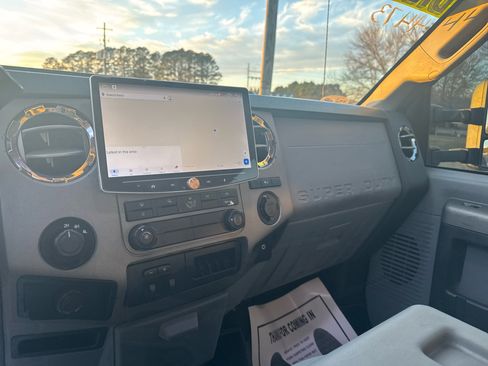 Used 2012 Ford F250 XLT image 15