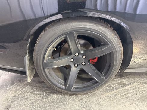 Used 2018 Dodge Challenger R/T w/ Blacktop Package image 12