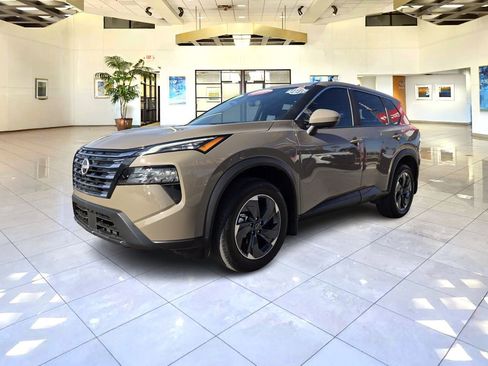 Certified 2024 Nissan Rogue SV image 1