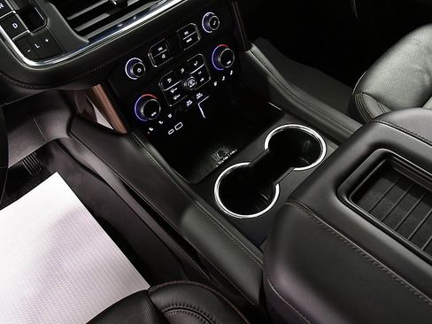 Used 2023 Chevrolet Tahoe High Country image 22