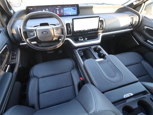 New 2025 Ford Expedition Platinum w/ Stealth Performance Package image 10