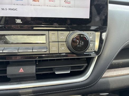 Used 2024 Toyota Grand Highlander Limited image 20