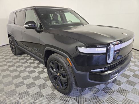 Used 2023 Rivian R1S Adventure AWD/4WD image 7