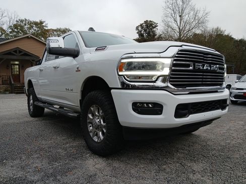Used 2024 RAM 2500 Laramie w/ Safety Group image 4