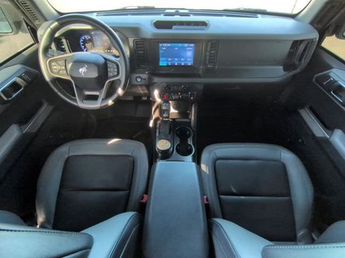 Used 2022 Ford Bronco Black Diamond image 17