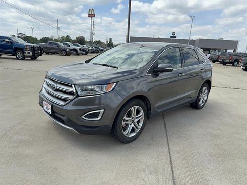 Used 2018 Ford Edge Titanium image 1
