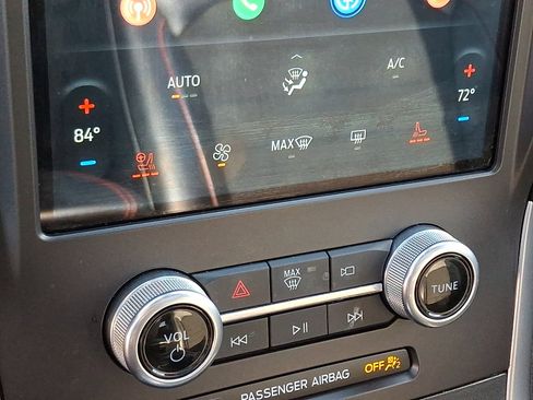 Used 2021 Ford Edge ST-Line w/ Class II Trailer Tow Package image 16