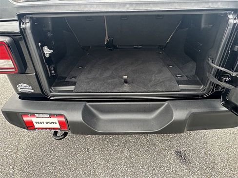 Used 2021 Jeep Wrangler Unlimited Sport image 18