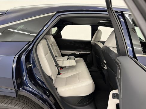 Certified 2023 Lexus RX 350 w/ Cold Area Package AWD/4WD image 33