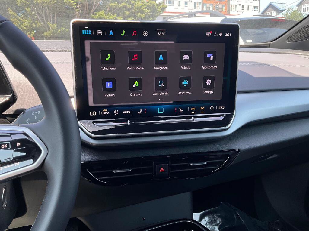 New 2026 Volkswagen ID.4 Pro AWD/4WD image 17