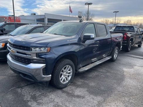 Used 2021 Chevrolet Silverado 1500 LT w/ Bed Protection Package image 2