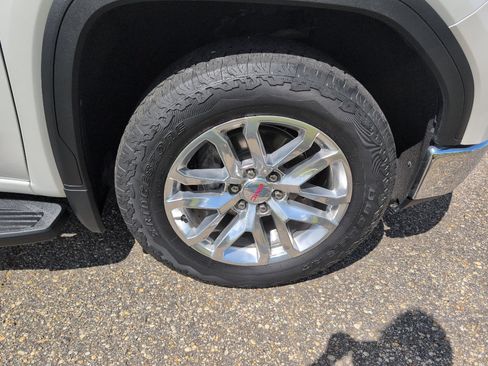 Used 2021 GMC Sierra 1500 SLT w/ SLT Premium Plus Package image 9