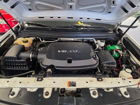 Used 2018 Chevrolet Colorado LT AWD/4WD image 31