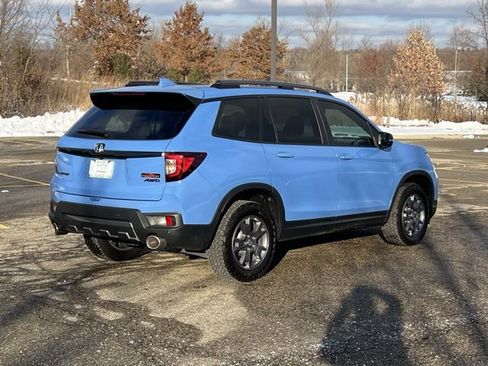Certified 2025 Honda Passport TrailSport image 7