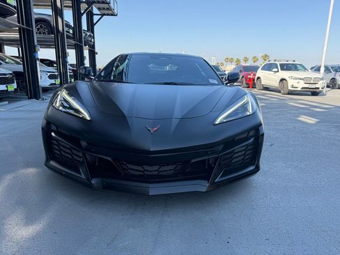Used 2024 Chevrolet Corvette E-Ray w/ Stealth Interior Trim Package image 4