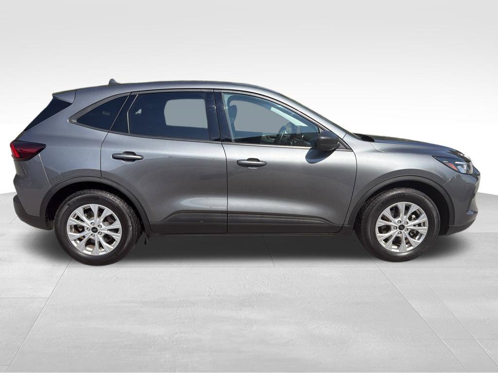 Used 2025 Ford Escape Active FWD image 16
