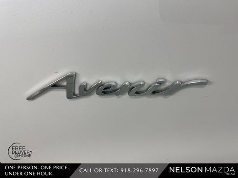 Used 2018 Buick Enclave Avenir w/ Avenir Technology Package image 17