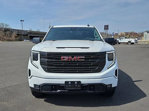 Used 2025 GMC Sierra 1500 Elevation AWD/4WD image 2