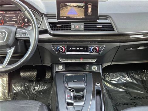 Used 2018 Audi Q5 2.0T Premium Plus w/ Premium Plus Package image 16