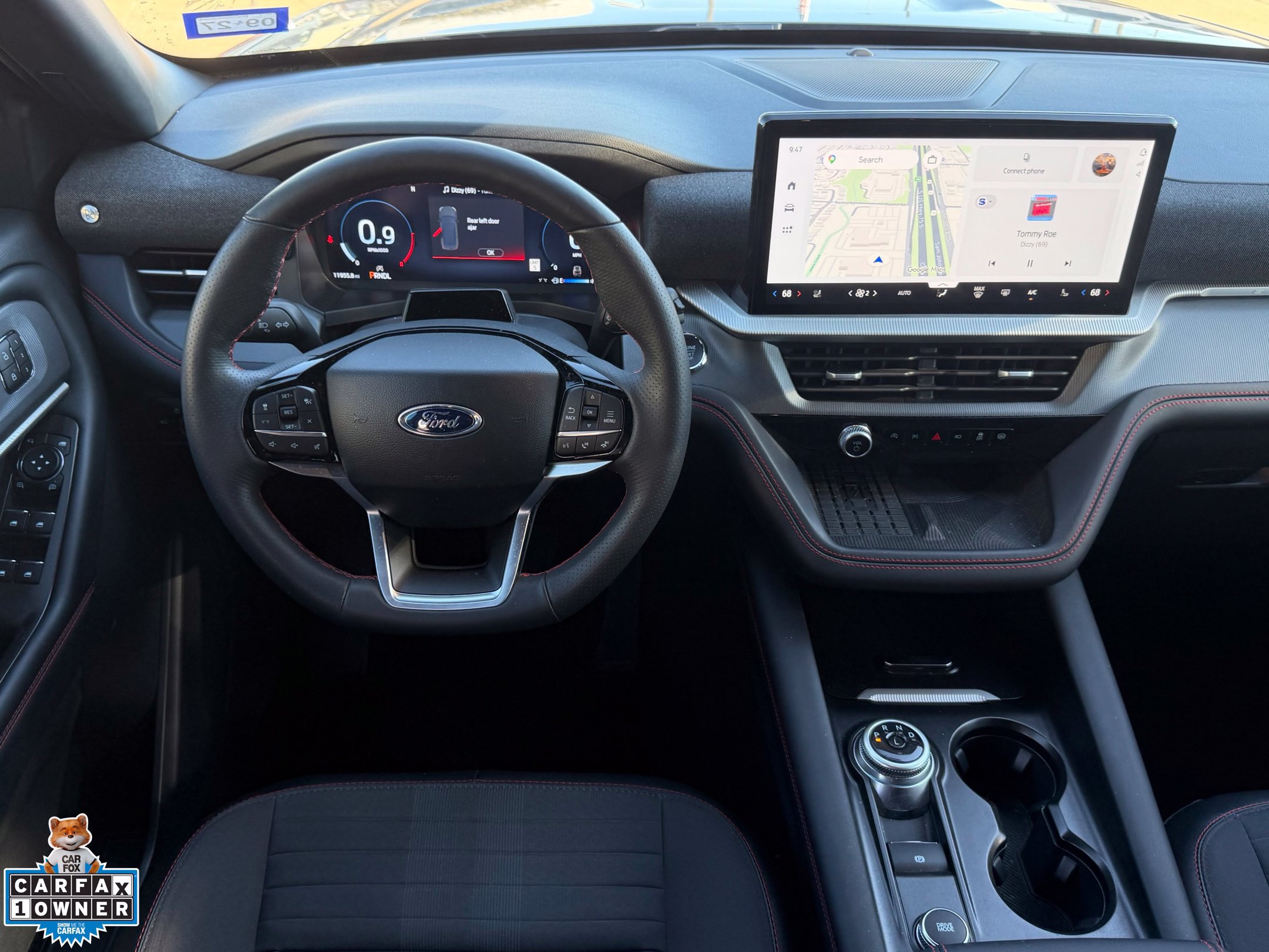 Used 2025 Ford Explorer ST-Line w/ Premium Package RWD image 11